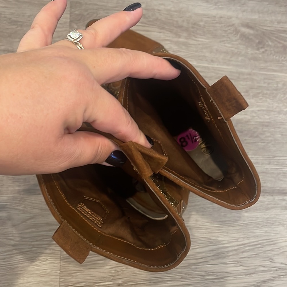 Carlos Santana Brown Ankle Boots - Picture 3 of 4